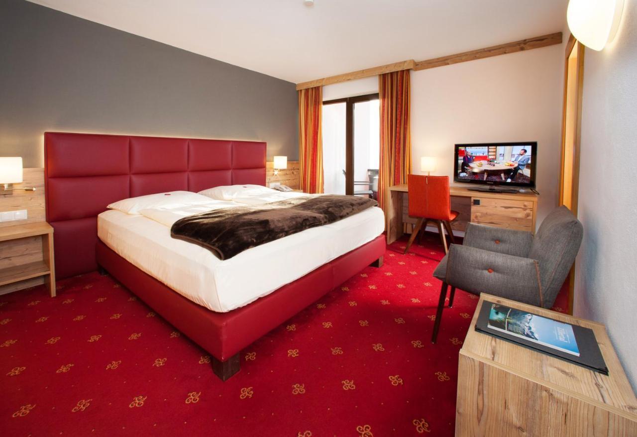 Hotel Bruno Fügen Eksteriør billede