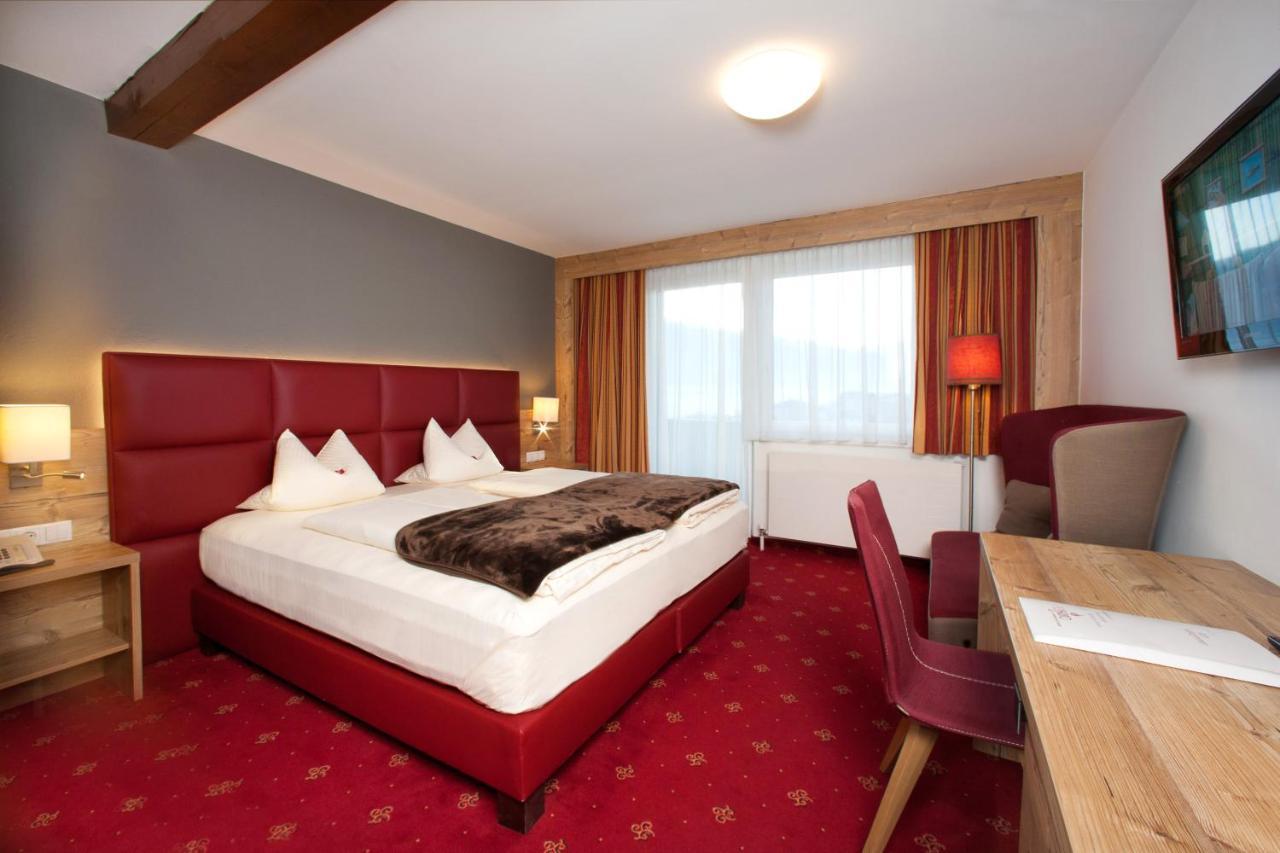 Hotel Bruno Fügen Eksteriør billede