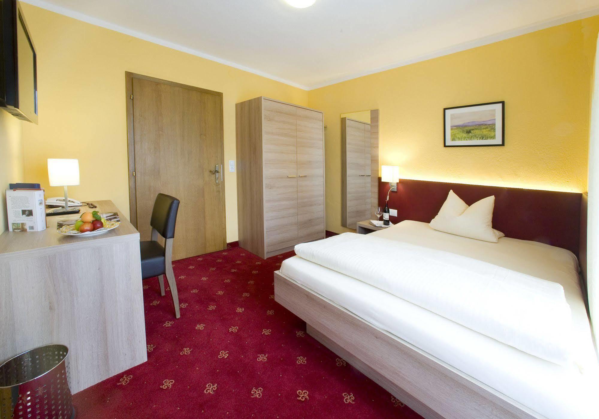 Hotel Bruno Fügen Eksteriør billede