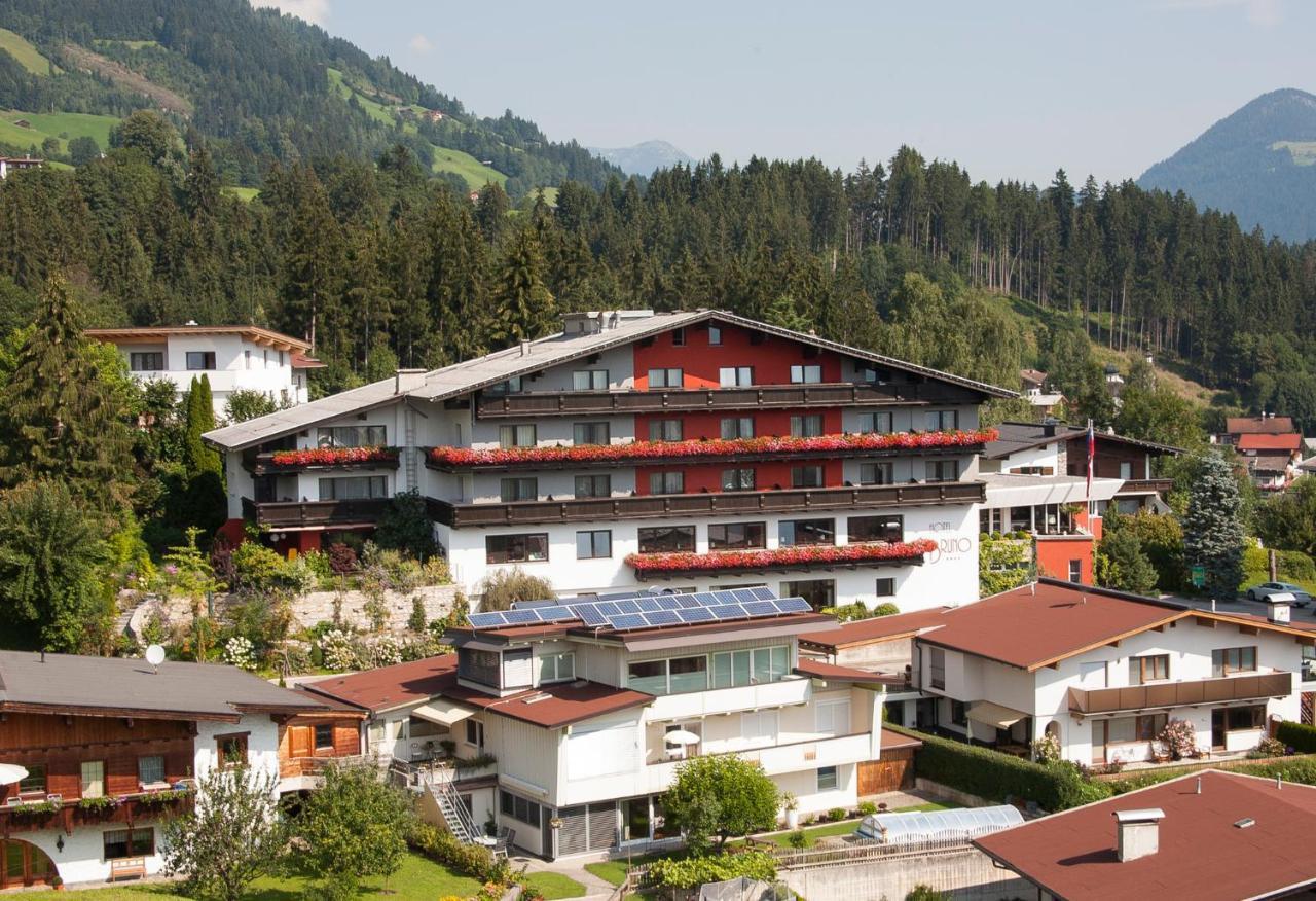 Hotel Bruno Fügen Eksteriør billede